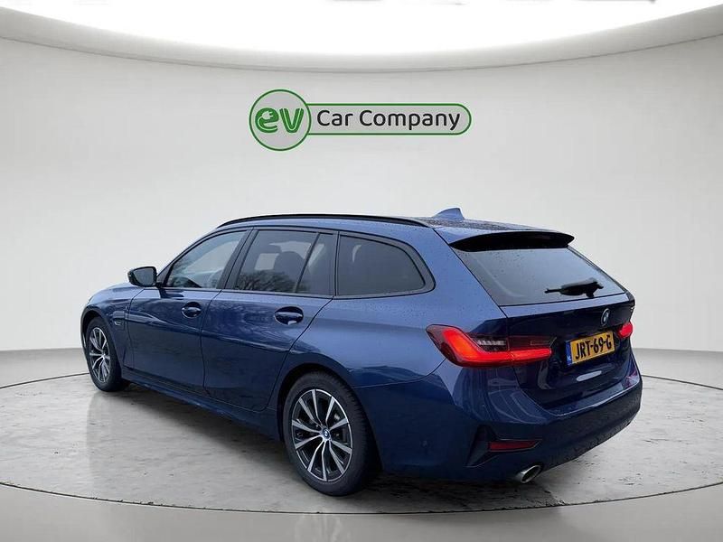 Gebraucht BMW 320e Executive 163 PS (119 kW) 2021 Blau Kombi