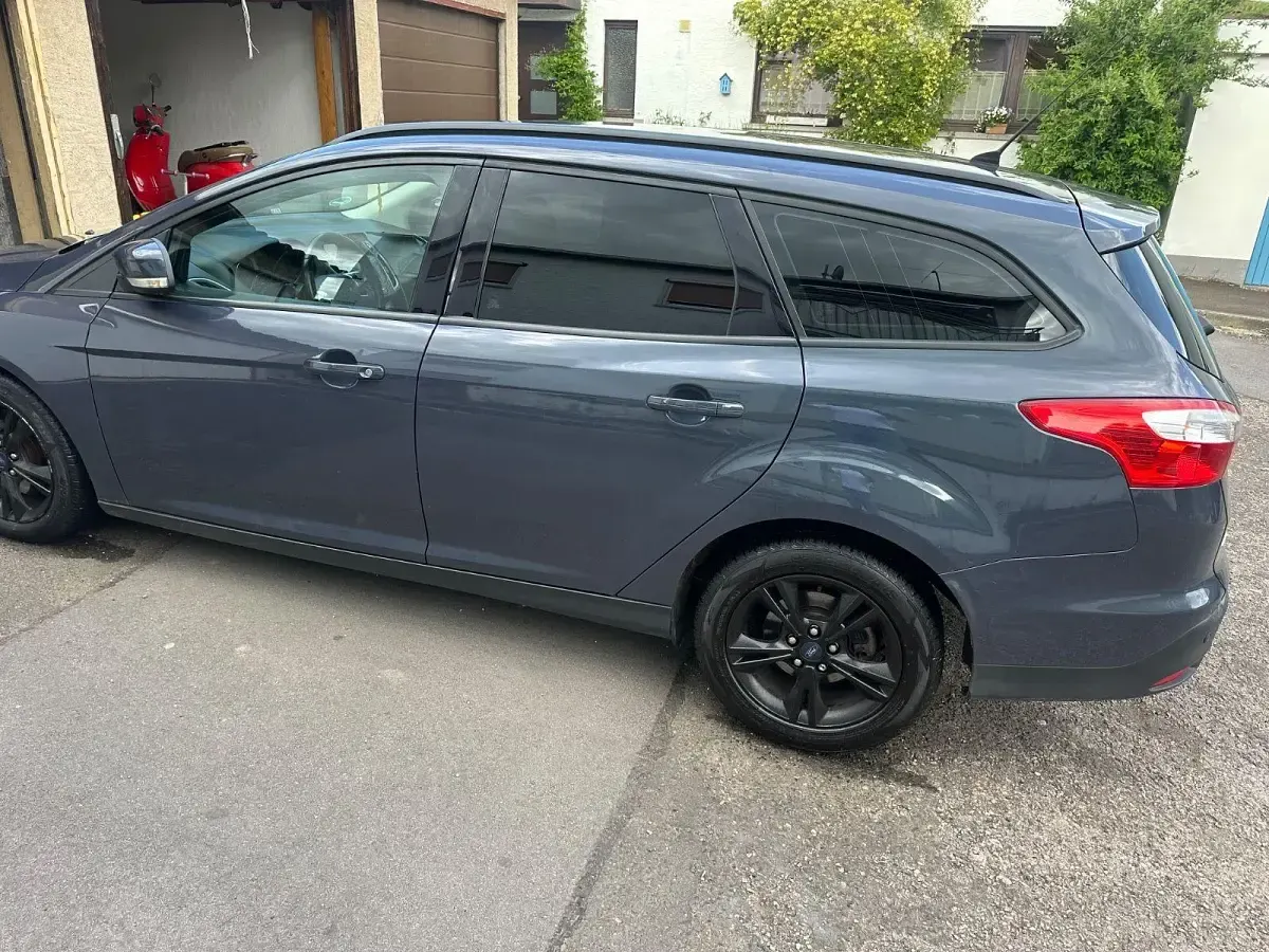 Używany Ford Focus SYNC Edition 116 KM (85 kW) 2014 Biały Kombi