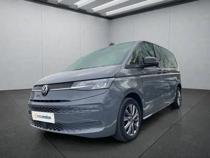 Second-hand VW Multivan 150 CP (110 kW) 2023 Gri Monovolum