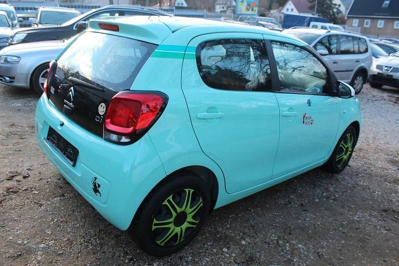Gebraucht Citroën C1 SELECTION 69 PS (50 kW) 2017 Grün Kleinwagen