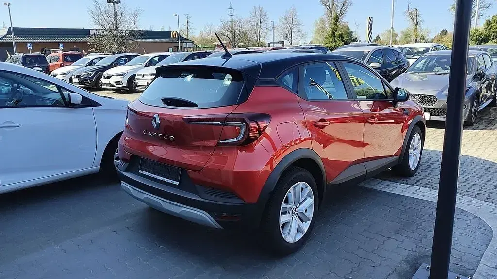 Occasion Renault Captur Equilibre 91 ch (66 kW) 2023 Rouge SUV