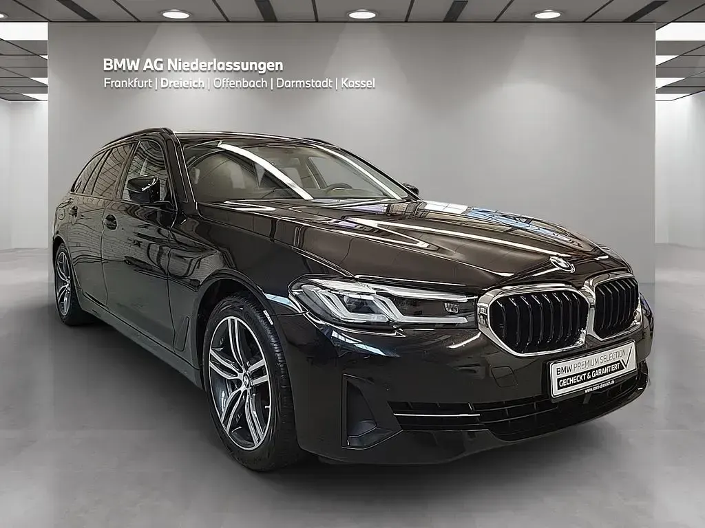 Gebraucht BMW 520 190 PS (139 kW) 2023 Schwarz Limousine