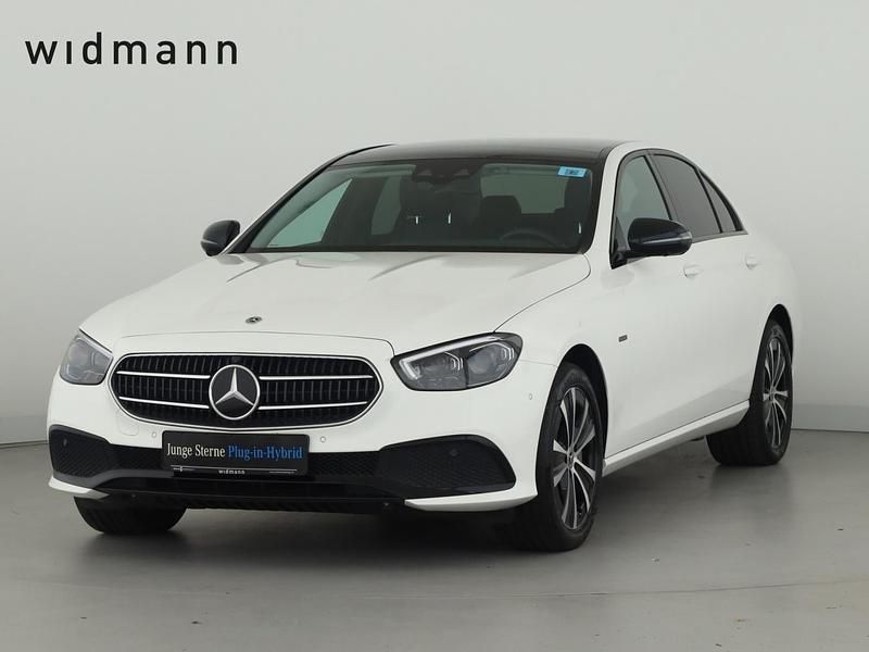 Unilack polarweiss Gebraucht 2021 Mercedes E300 Limousine | 44.850 € (Teuer) - Bild 1/4