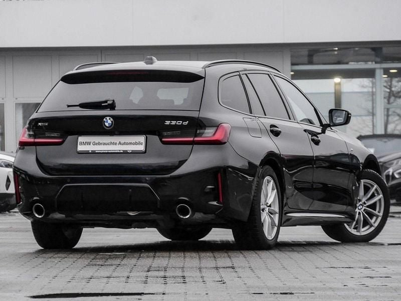 Gebraucht BMW 330 M Sport 286 PS (210 kW) 2025 Schwarz Kombi
