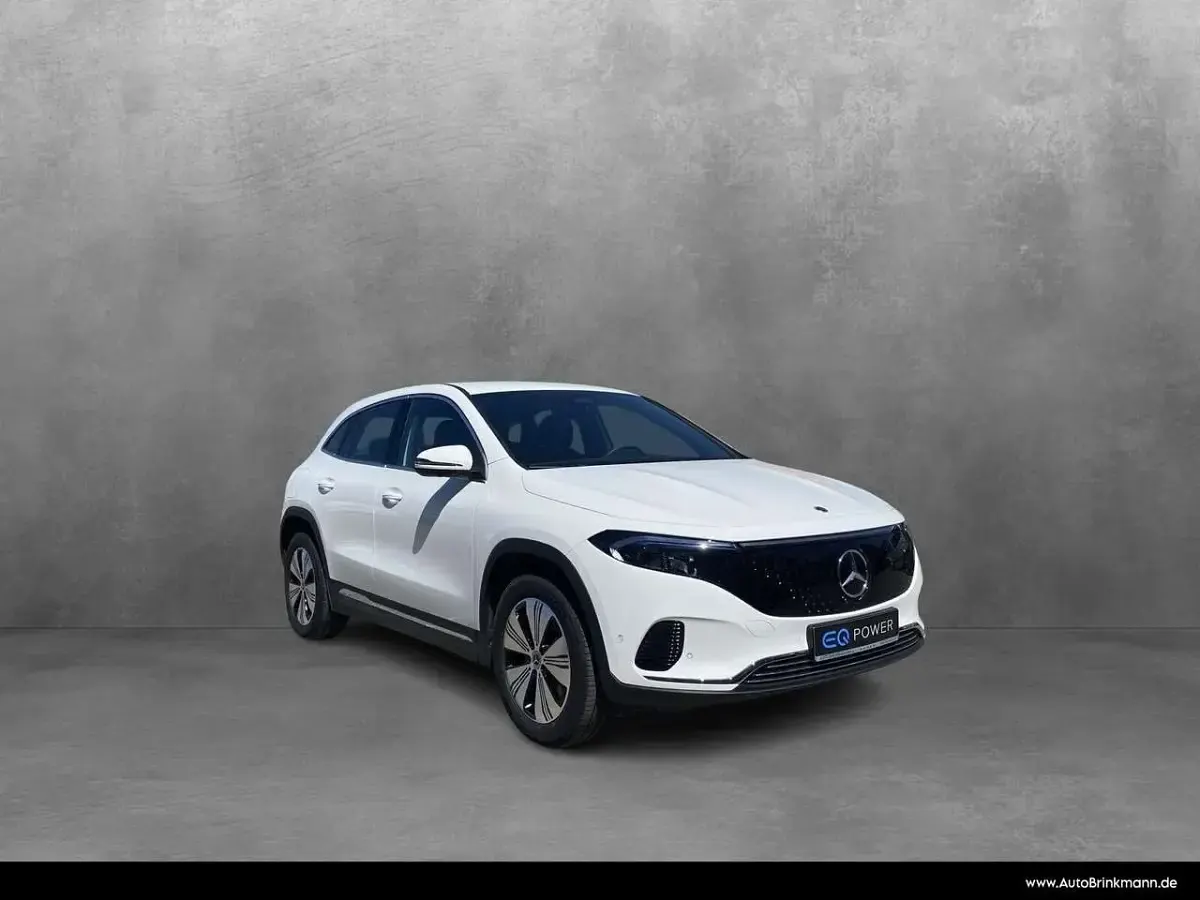 Gebraucht Mercedes EQA250+ Progressive 139 kW (190 PS) 2025 Weiß SUV