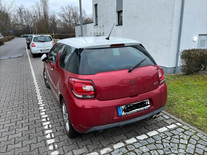 Gebraucht DS Automobiles DS3 So Chic 99 PS (72 kW) 2016 Rot Kleinwagen