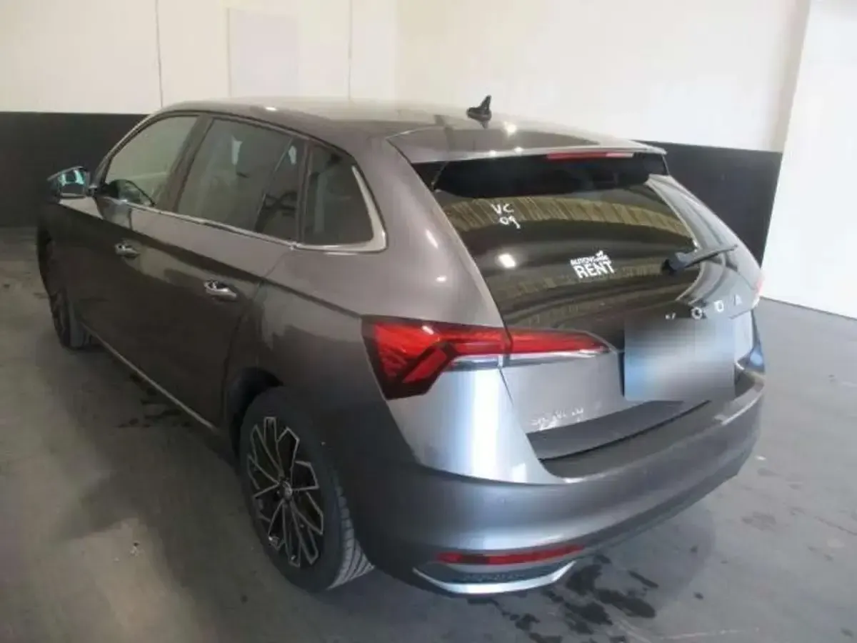 Gebraucht Skoda Scala Selection 116 PS (85 kW) 2024 Graphitegrau metallic Kleinwagen