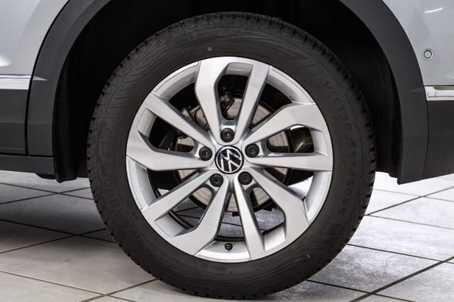 Gebraucht VW T-Roc Style 150 PS (110 kW) 2024 Silber SUV
