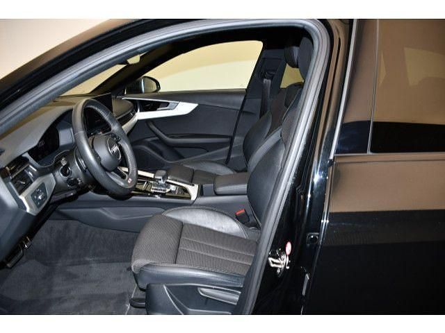 Gebraucht Audi A4 S-Line 204 PS (150 kW) 2022 Mythosschwarz metallic Kombi