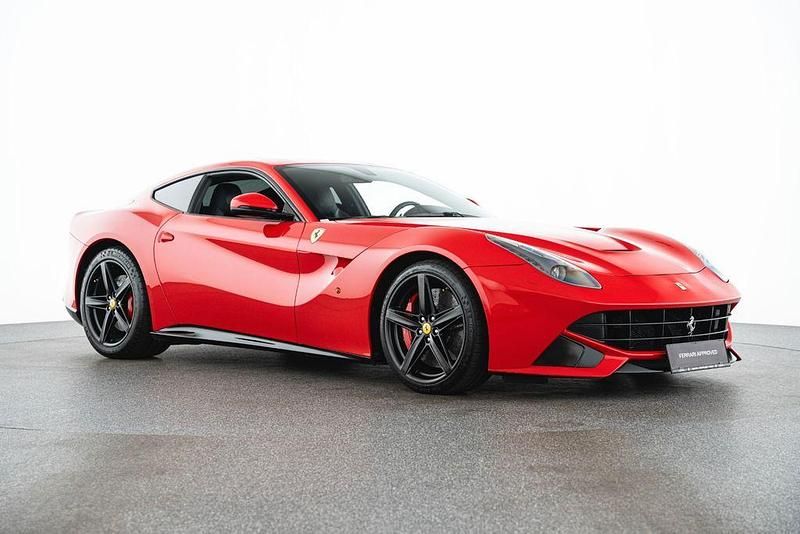 Gebraucht Ferrari F12 741 PS (545 kW) 2013 Rot Coupé