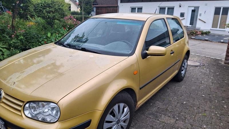 Gold Gebraucht 2000 VW Golf IV Limousine | 500 € (Superpreis) - Bild 1/4