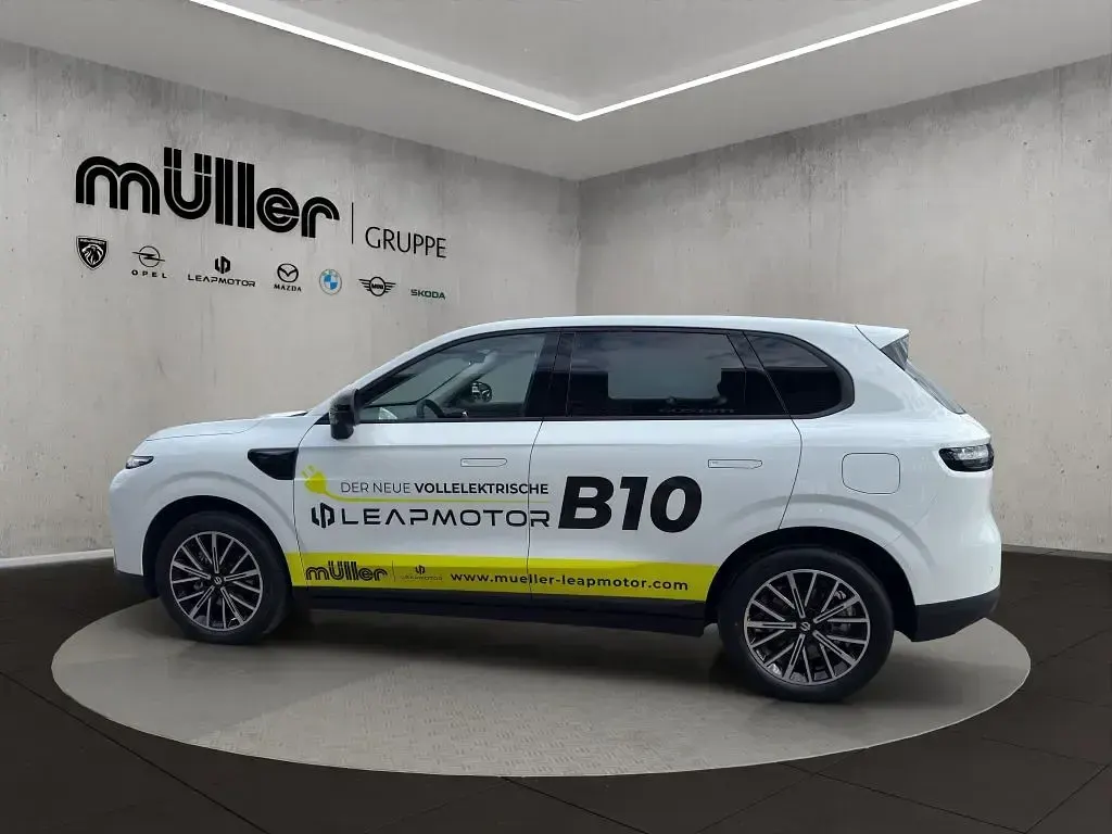Usata Leapmotor B10 218 CV (160 kW) 2026 Bianco SUV