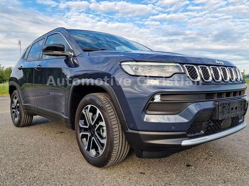 Gebraucht Jeep Compass Limited 179 PS (131 kW) 2022 Blau SUV