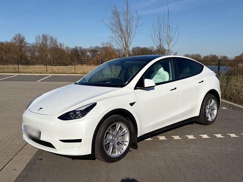 Gebraucht Tesla Model Y Standard Range 219 kW (299 PS) 2023 Weiß SUV