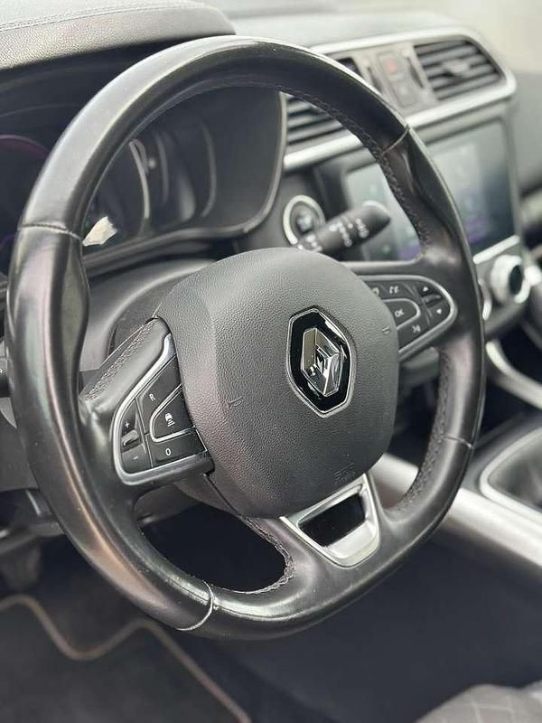 Gebraucht Renault Kadjar Zen 140 PS (102 kW) 2021 Weiß SUV