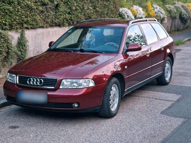 Gebraucht Audi A4 101 PS (74 kW) 2000 Rot Kombi