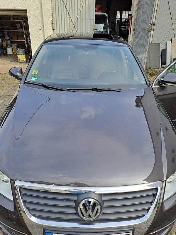 Gebraucht VW Passat 200 PS (147 kW) 2010 Braun Limousine