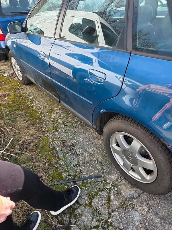 Gebraucht Audi A3 102 PS (75 kW) 2002 Blau Kleinwagen