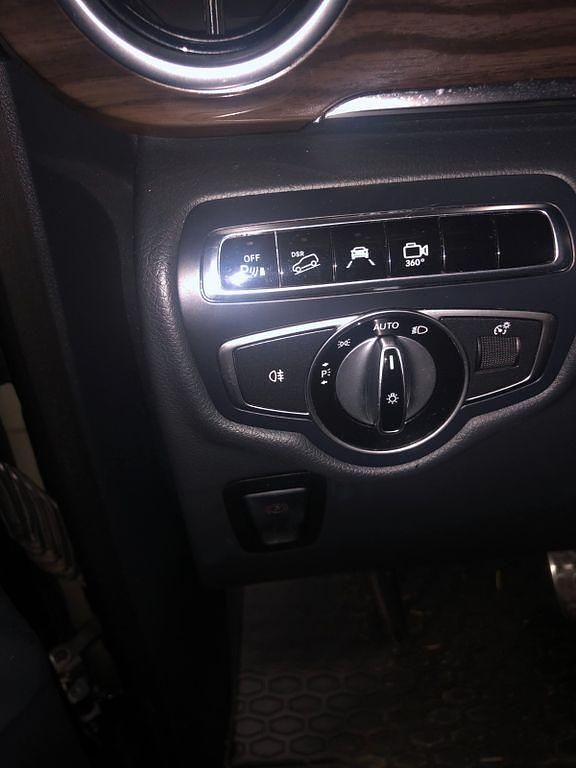 Gebraucht Mercedes V250 Avantgarde 190 PS (139 kW) 2016 Schwarz Van / Kleinbus