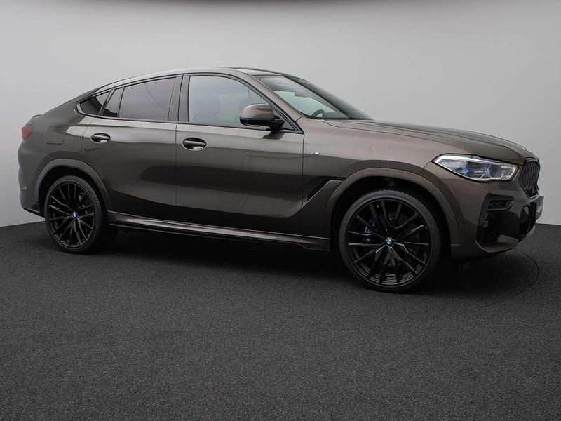 Gebraucht BMW X6 M 530 PS (389 kW) 2022 Manhatten  c3d SUV