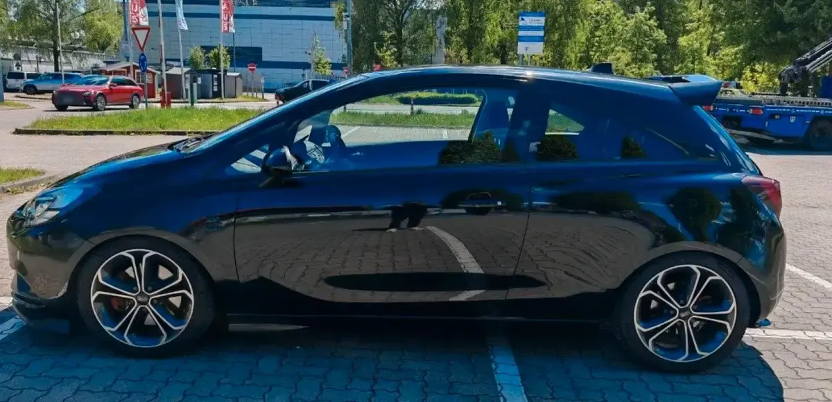 Gebraucht Opel Corsa 150 PS (110 kW) 2018 Schwarz Kleinwagen
