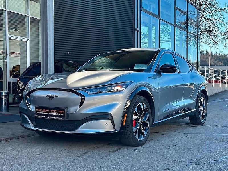 Gebraucht Ford Mustang Mach-E Extended Range 258 kW (351 PS) 2021 Silber SUV