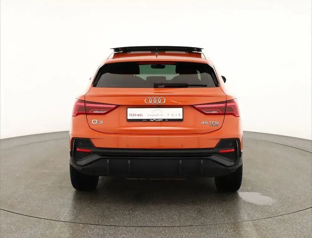 Gebraucht Audi Q3 Sportback S-Line 230 PS (169 kW) 2019 Orange SUV