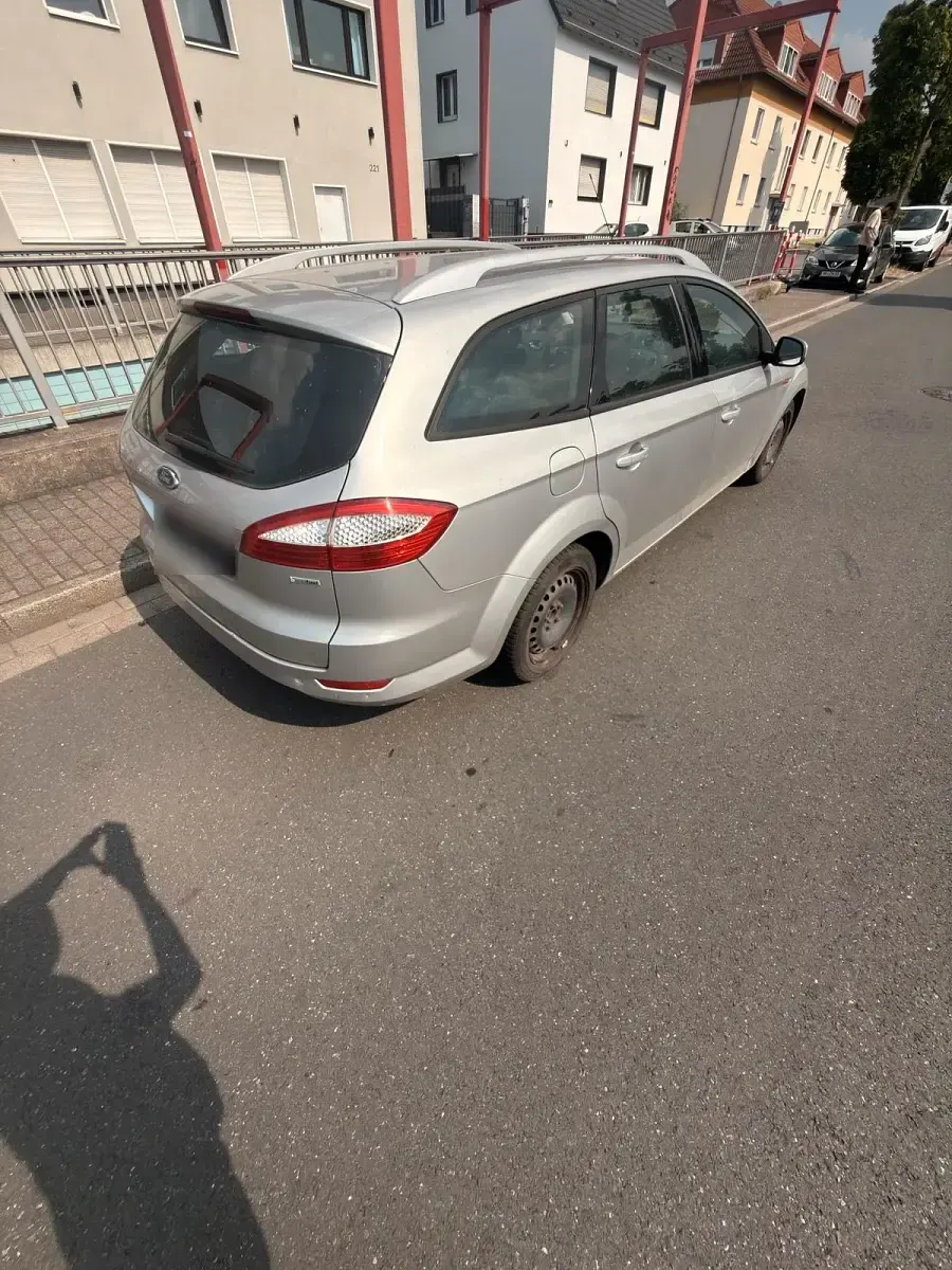 Gebraucht Ford Mondeo 145 PS (106 kW) 2008 Grau Kombi