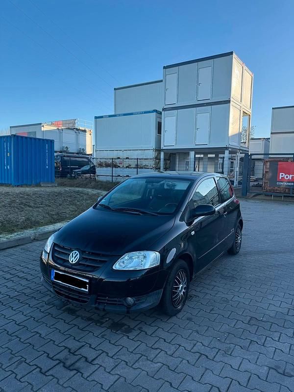 Second-hand VW Fox 54 CP (39 kW) 2010 Negru Hatchback