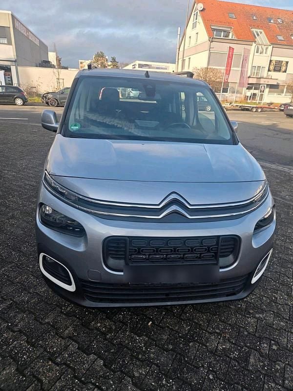 Grau Gebraucht 2019 Citroën Berlingo Van / Kleinbus | 8.000 € (Superpreis) - Bild 1/4