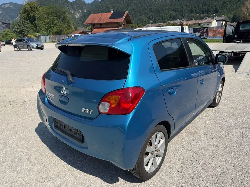 Gebraucht Mitsubishi Space Star 80 PS (58 kW) 2014 Blau Van / Kleinbus