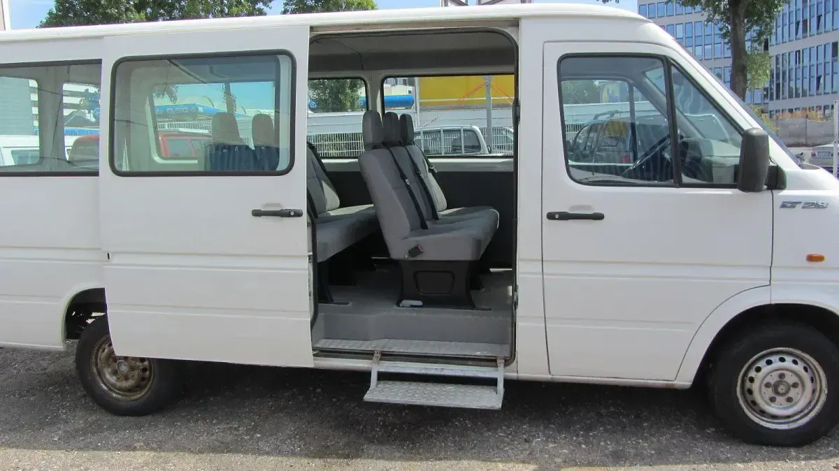 Gebraucht VW LT 83 PS (61 kW) 2001 Grau Kombi