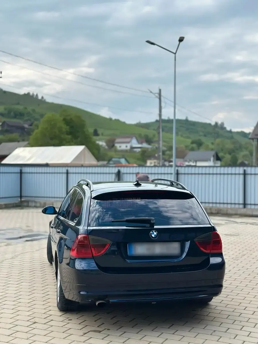 Gebraucht BMW 320 163 PS (119 kW) 2006 Schwarz Kombi