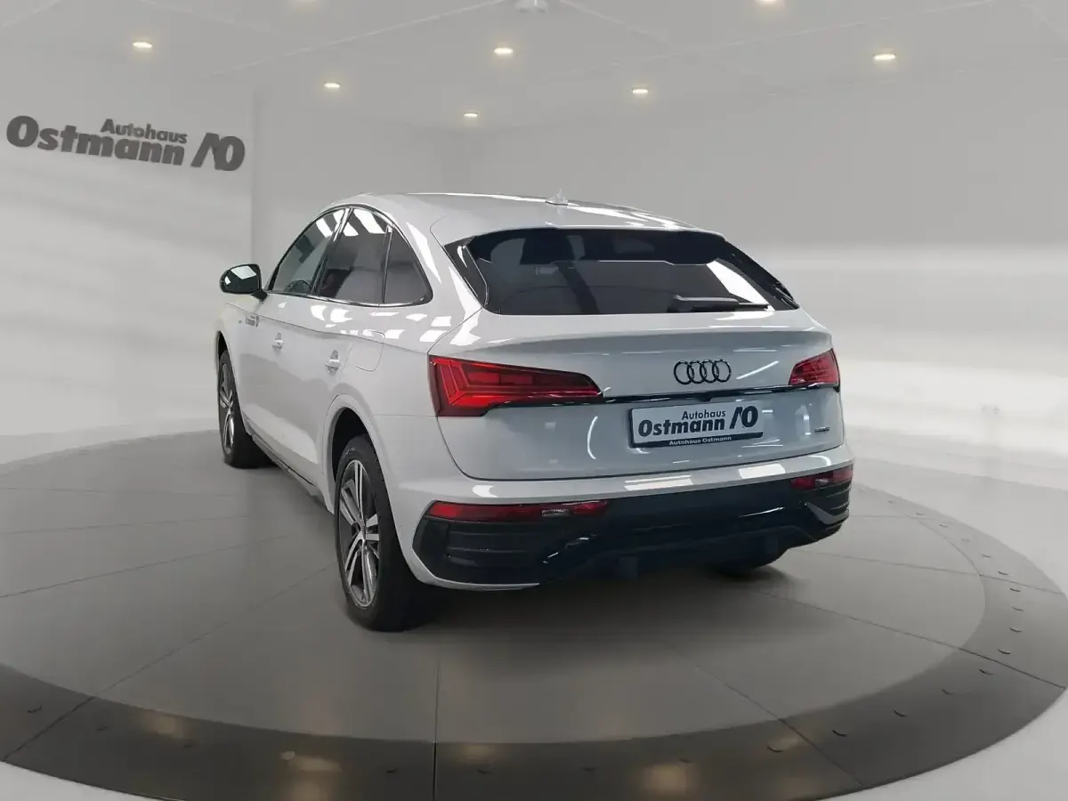 Gebraucht Audi Q5 Sportback S-Line 367 PS (269 kW) 2022 Gletscherweiß metallic SUV