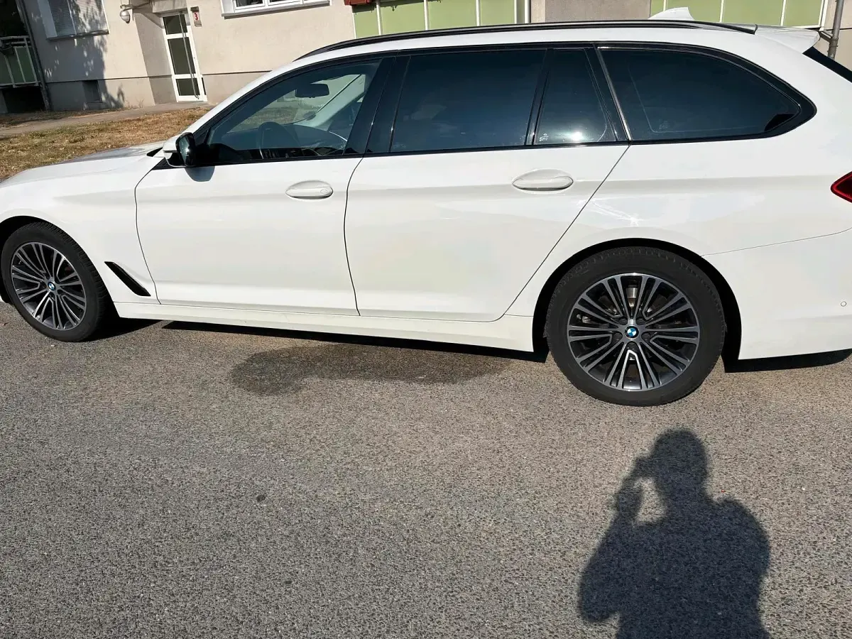 Gebraucht BMW 520 190 PS (139 kW) 2019 Weiß Kombi