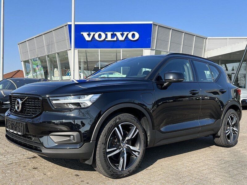 Schwarz Gebraucht 2021 Volvo XC40 R-Design SUV | 27.880 € (Superpreis) - Bild 1/4
