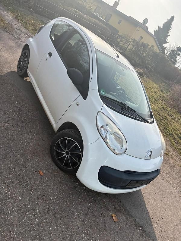Gebraucht Citroën C1 68 PS (50 kW) 2007 Weiß Kleinwagen