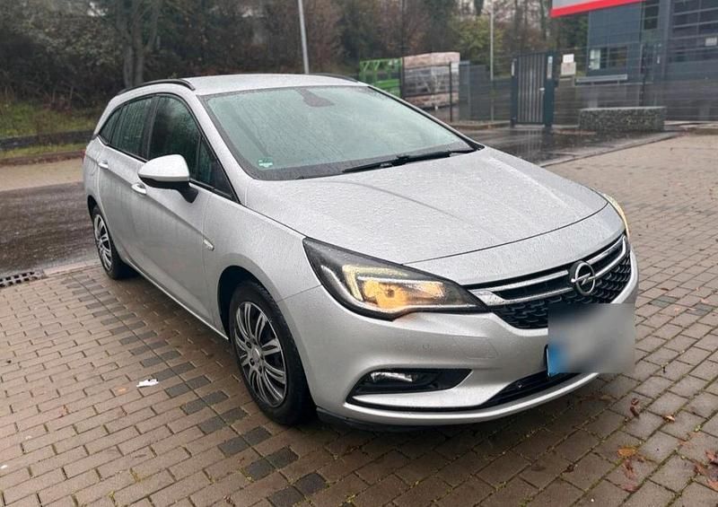 Silber Gebraucht 2018 Opel Astra Kombi | 9.400 € (Fairer Preis) - Bild 1/4