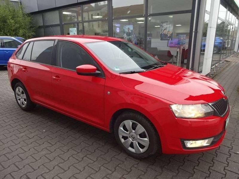 Gebraucht Skoda Rapid Ambition 86 PS (63 kW) 2015 Corridarot Kleinwagen
