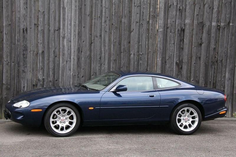 Gebraucht Jaguar XKR 363 PS (266 kW) 1999 Blau Coupé