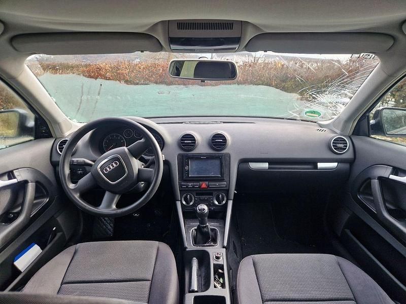 Second-hand Audi A3 102 CP (75 kW) 2007 Negru Hatchback