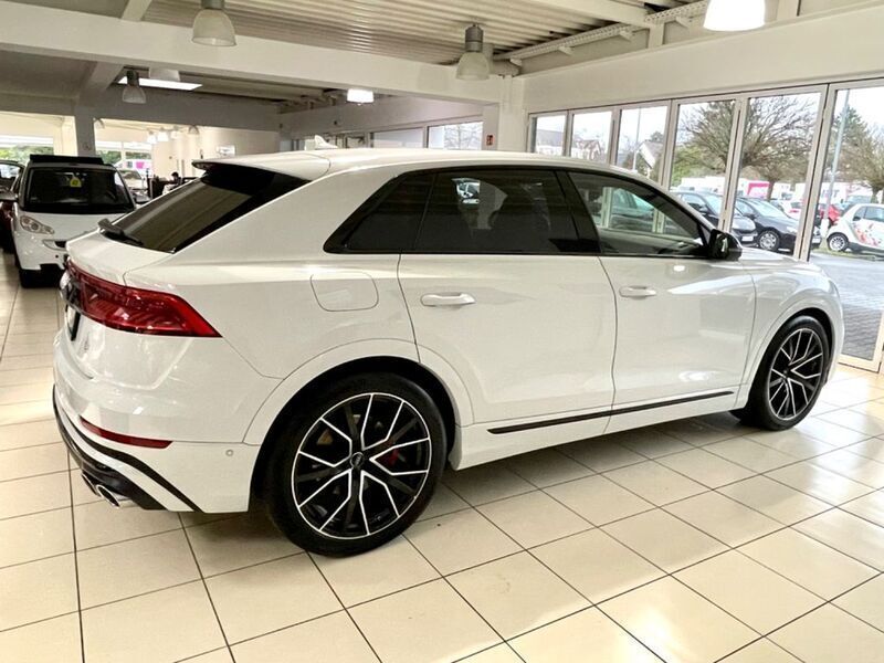 Weiß Gebraucht 2019 Audi SQ8 Ambiente SUV | 77.769 € (Teuer) - Bild 1/4