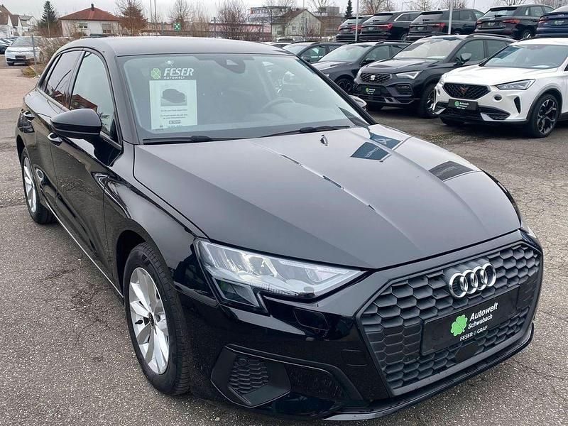 Gebraucht Audi A3 Business 150 PS (110 kW) 2022 Mythosschwarz metallic Limousine