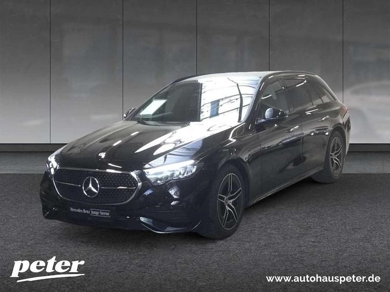 Metalliclack obsidianschwarz Gebraucht 2023 Mercedes E220 AMG Kombi | 45.870 € (Fairer Preis) - Bild 1/4