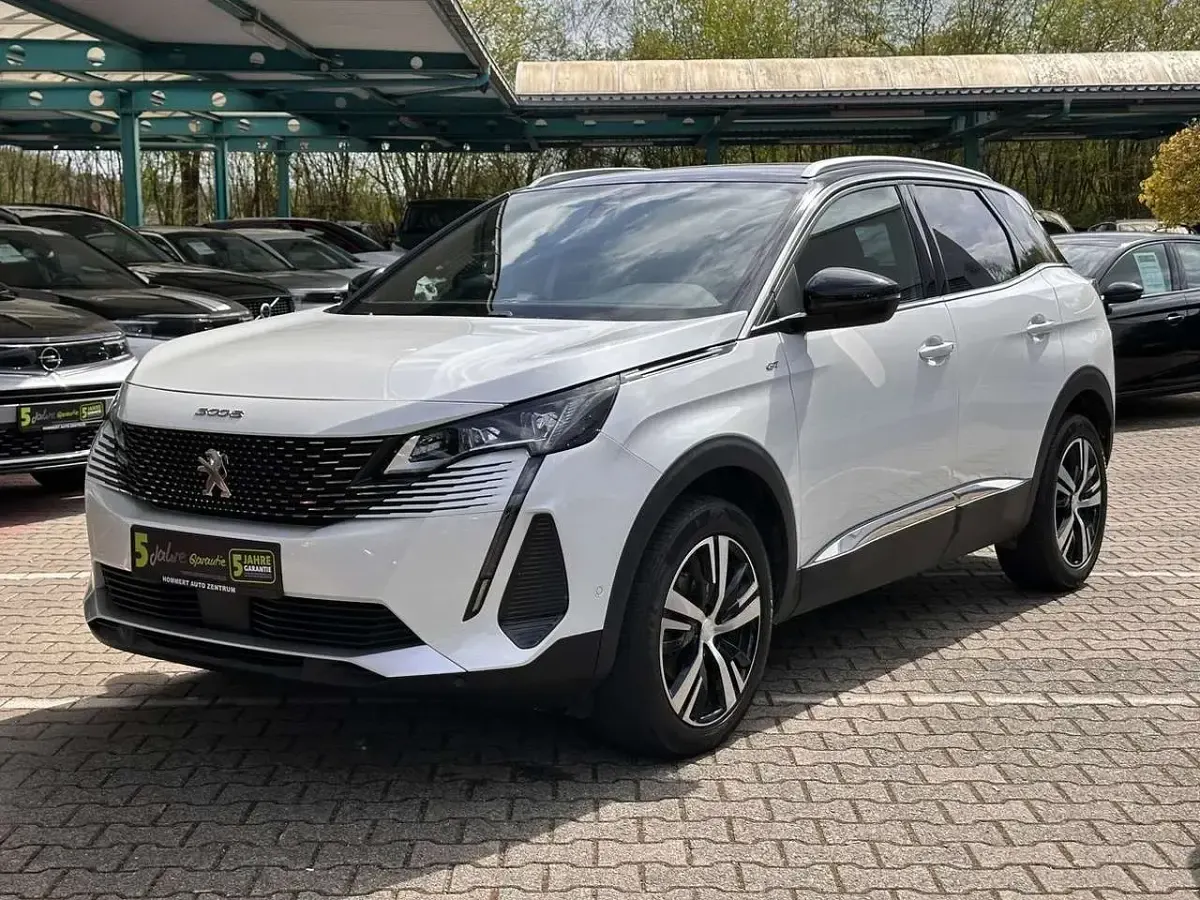 Gebraucht Peugeot 3008 GT 131 PS (96 kW) 2023 Perlmuttweiß (metallic) SUV
