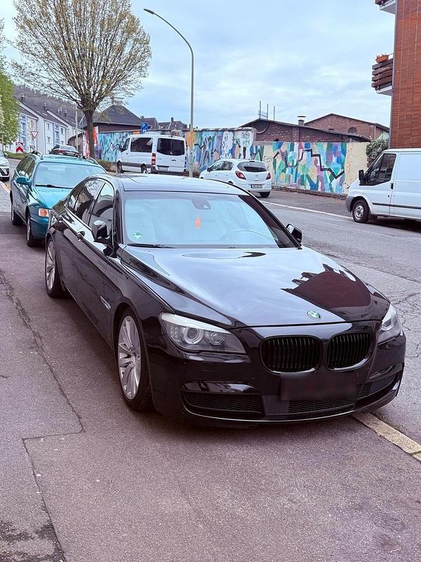 Second-hand BMW 02 306 CP (225 kW) 2011 Negru Berlinǎ