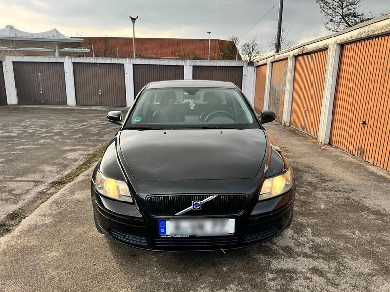 Schwarz Gebraucht 2007 Volvo V50 Kombi | 2.200 € (Fairer Preis) - Bild 1/4