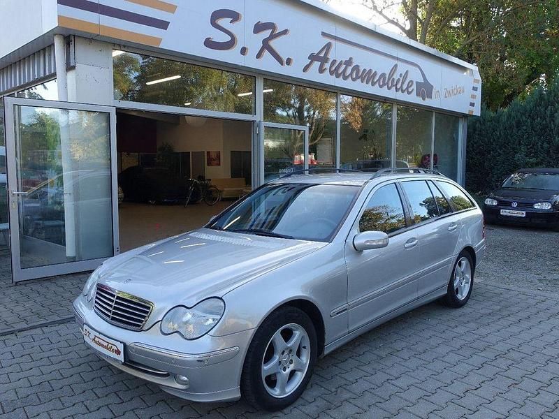 Silber Gebraucht 2001 Mercedes C200 Avantgarde Kombi | 1.450 € (Superpreis) - Bild 1/4
