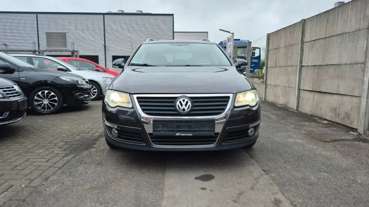 Gebraucht VW Passat 140 PS (102 kW) 2007 Braun Kombi