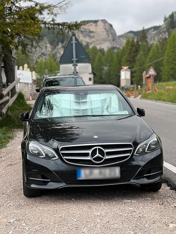 Gebraucht Mercedes E250 211 PS (155 kW) 2013 Schwarz Limousine